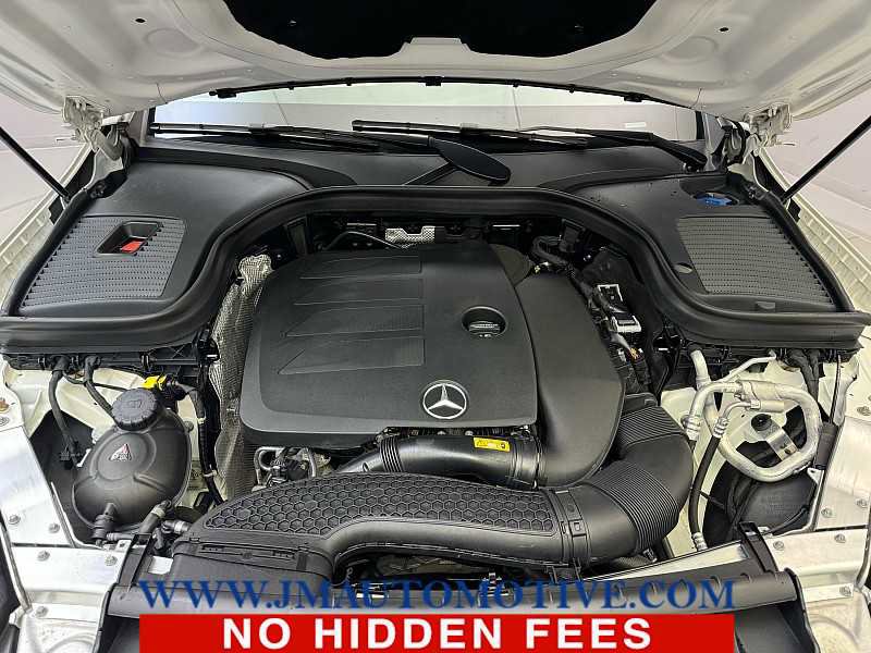 Used 2021 Mercedes-Benz GLC 300 4MATIC image 10