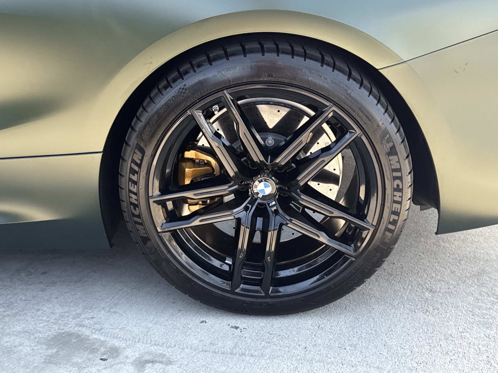 Used 2025 BMW M8 Competition AWD/4WD image 8
