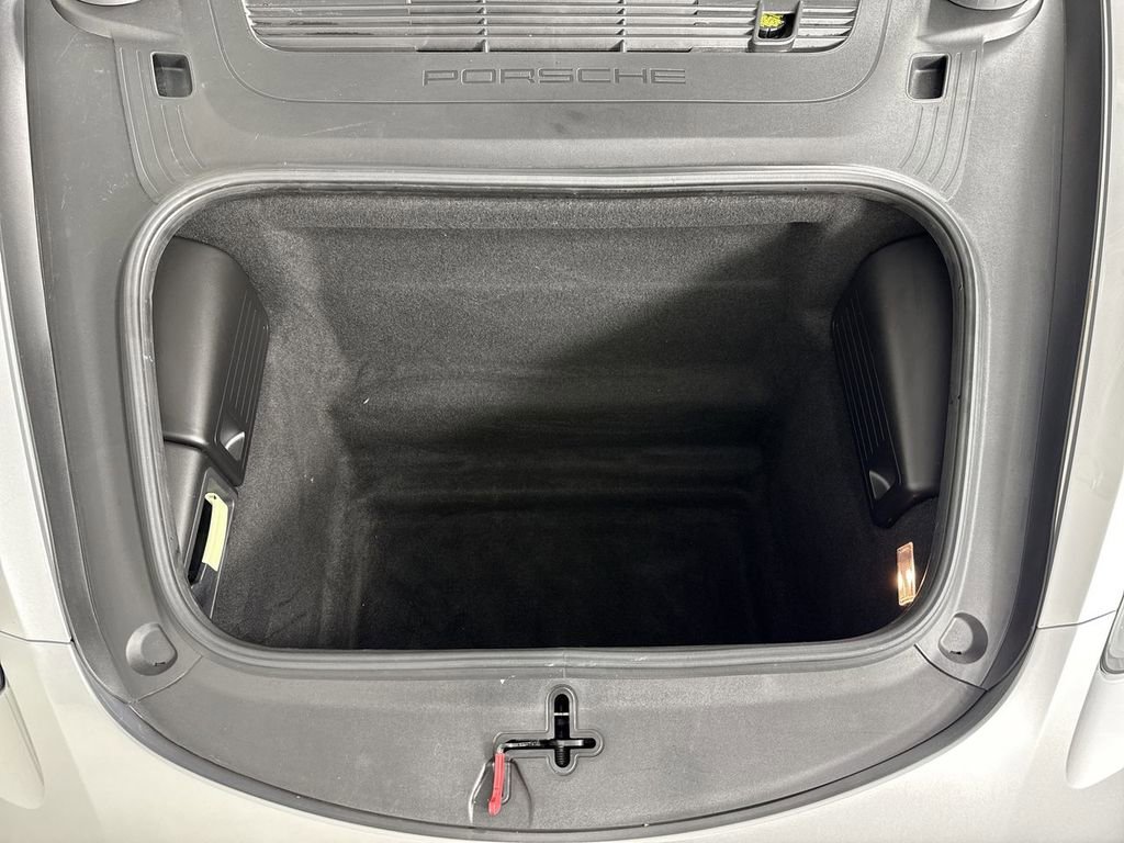 Certified 2018 Porsche 718 Boxster RWD image 22