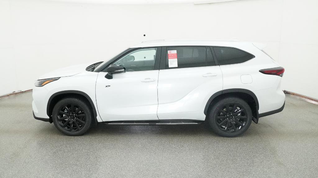 New 2026 Toyota Highlander XLE image 6