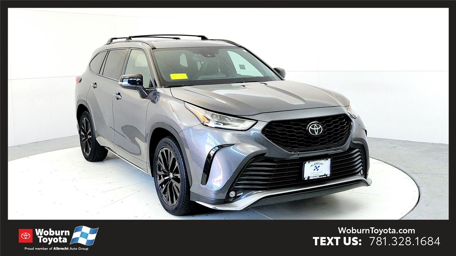 Used 2023 Toyota Highlander XSE AWD/4WD image 1