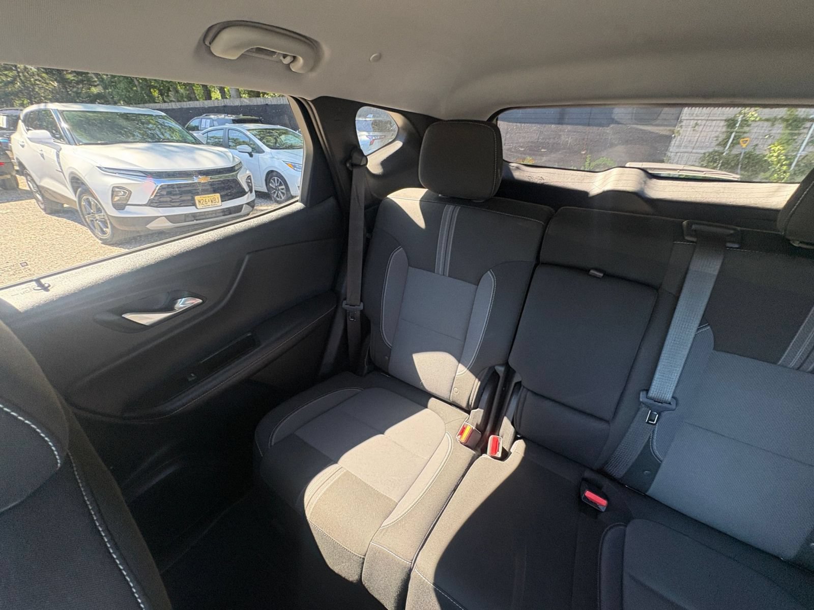 Used 2025 Chevrolet Blazer LT FWD image 36