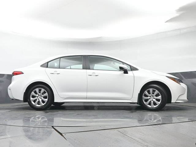 Certified 2026 Toyota Corolla LE FWD image 32