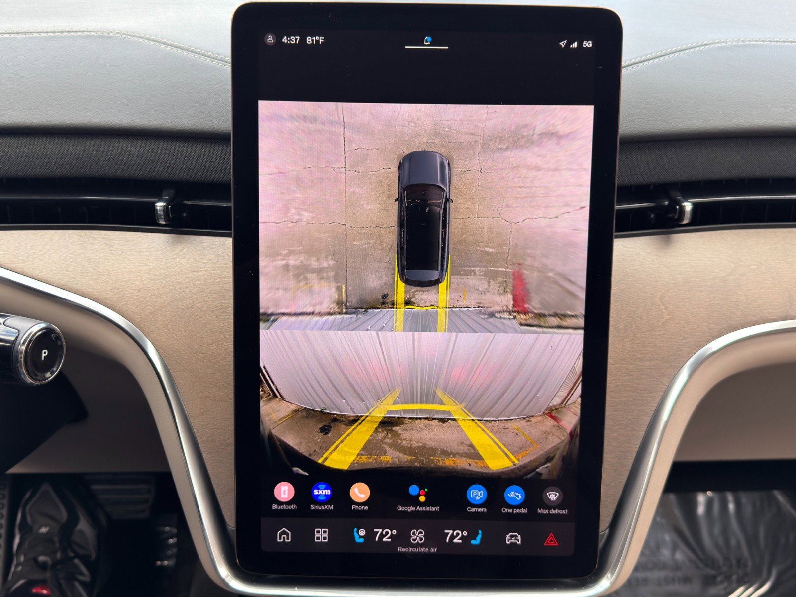 Used 2025 Volvo EX90 Ultra image 33