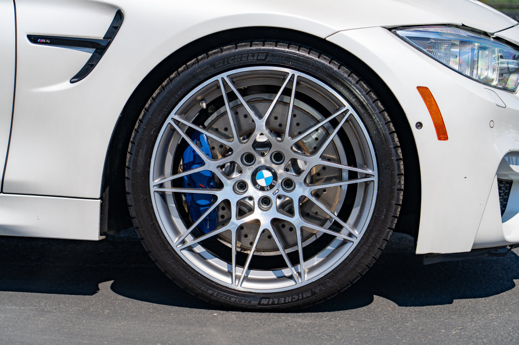 Used 2016 BMW M4 Coupe w/ Competition Package RWD image 6