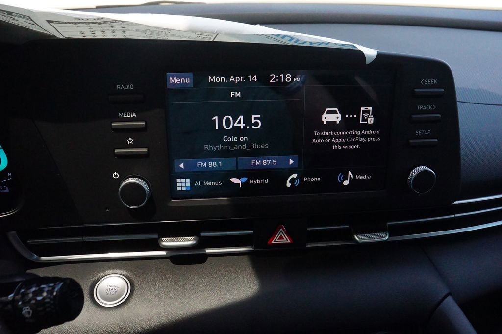 New 2025 Hyundai Elantra Blue image 12