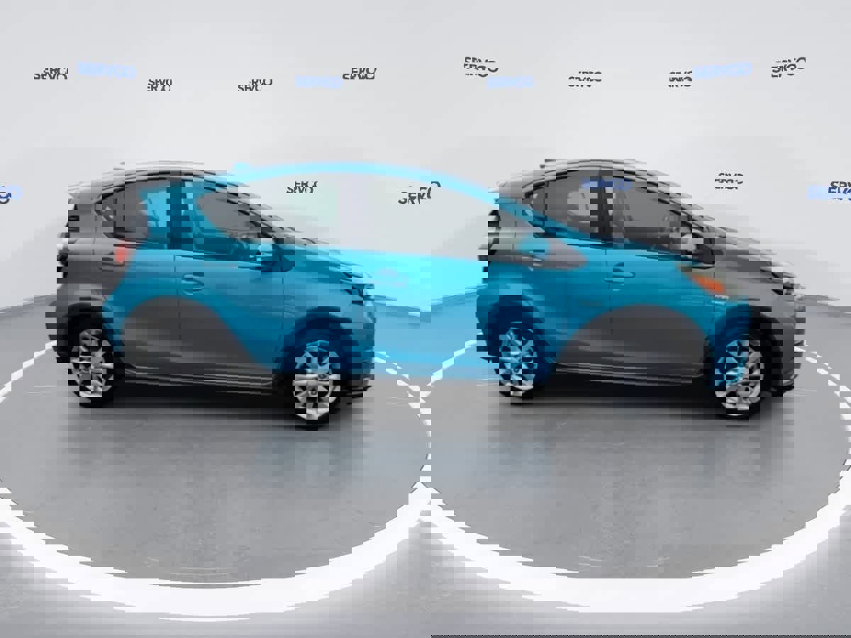 Used 2018 Toyota Prius C Four image 9