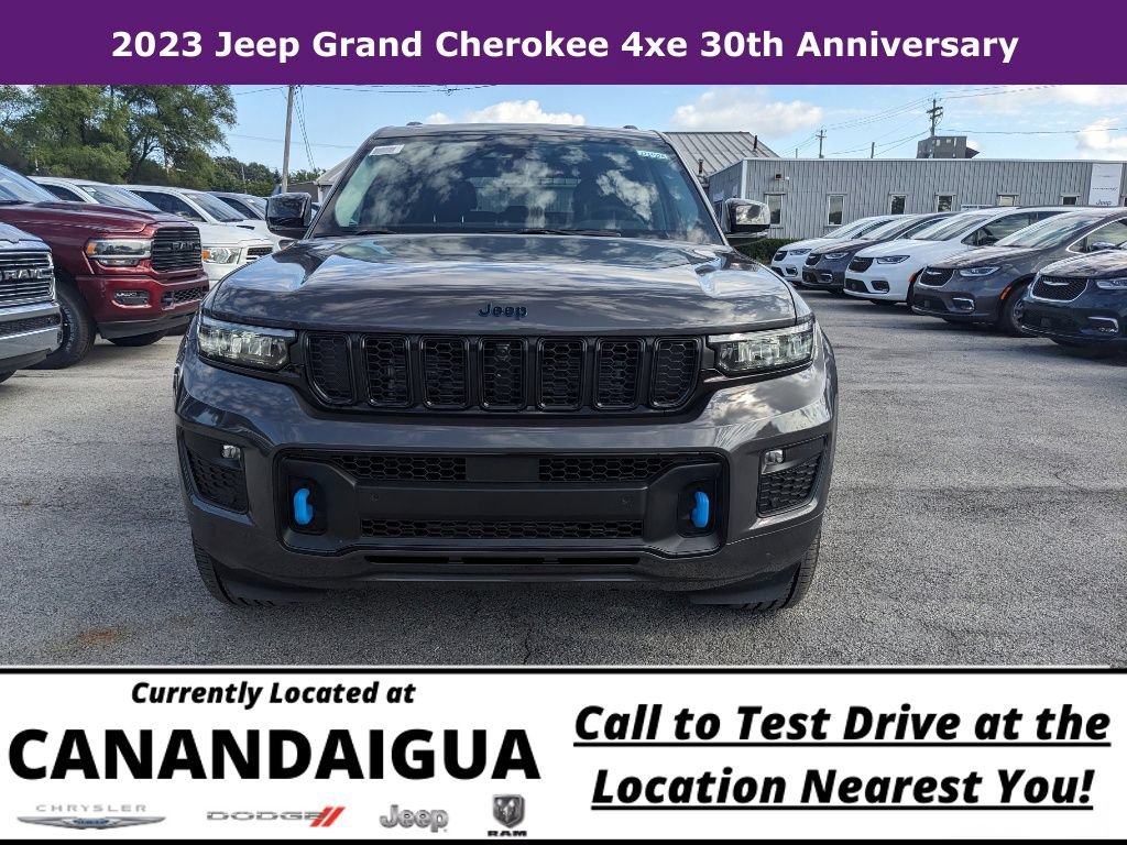 New 2023 Jeep Grand Cherokee 30th Anniversary AWD/4WD image 4