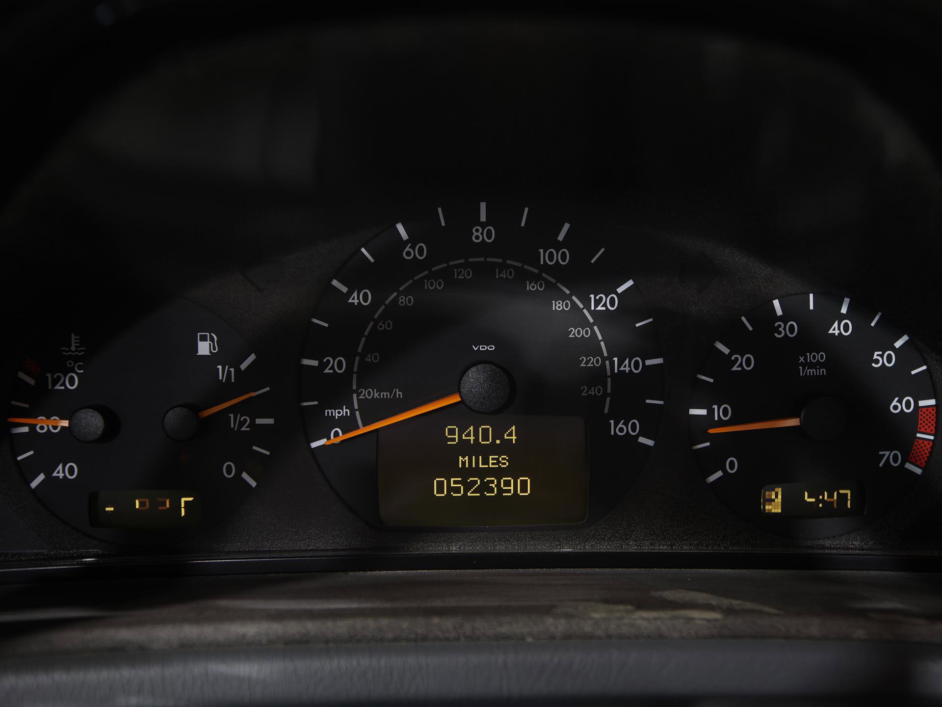 Used 2003 Mercedes-Benz CLK 320 Cabriolet image 19