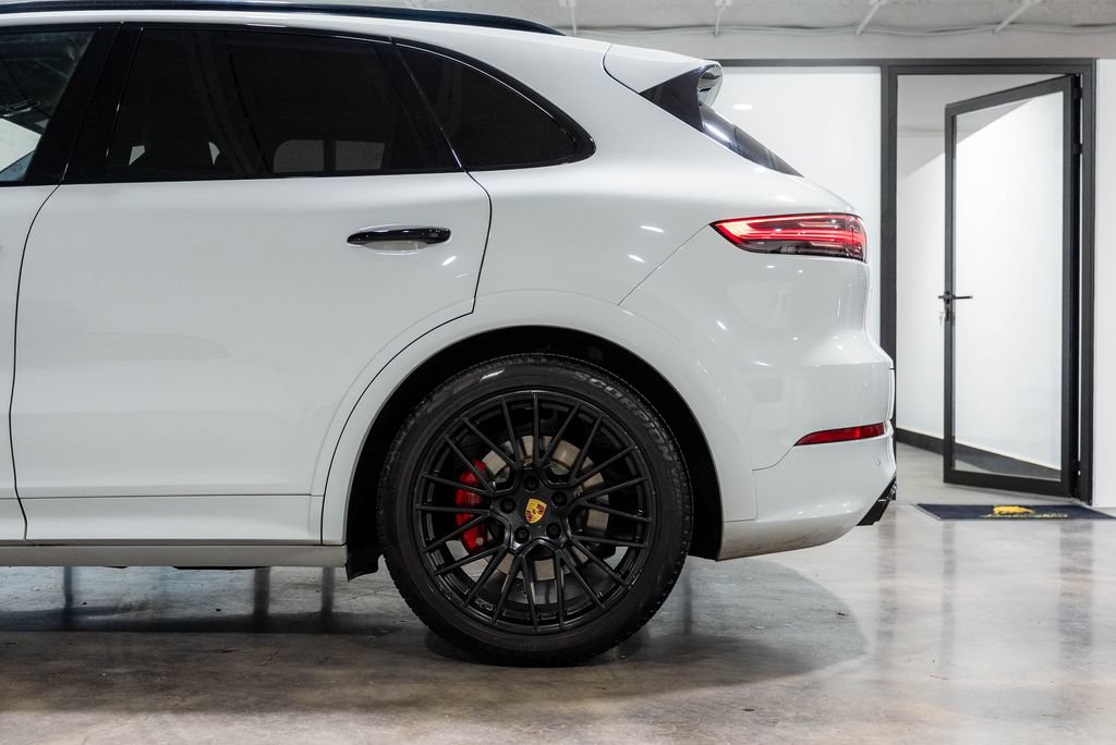 Used 2021 Porsche Cayenne GTS AWD/4WD image 24