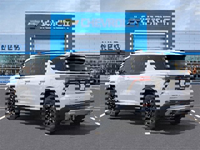 New 2026 Chevrolet Traverse Z71 w/ LPO, Illumination Package image 3