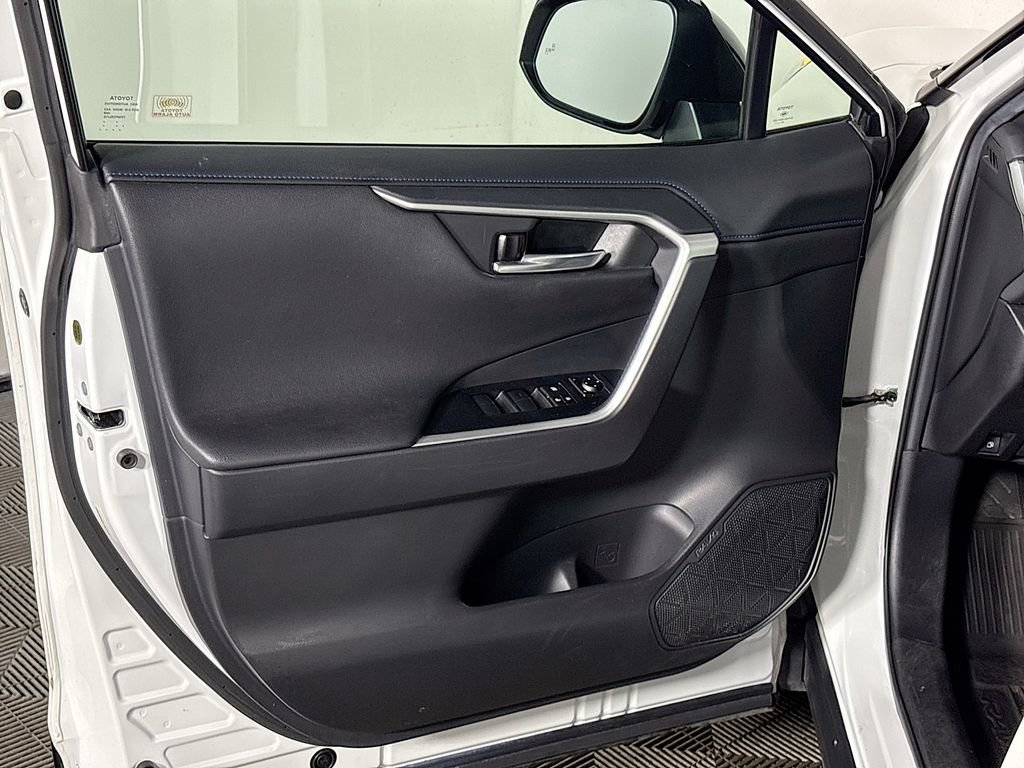 Used 2021 Toyota RAV4 XSE image 10