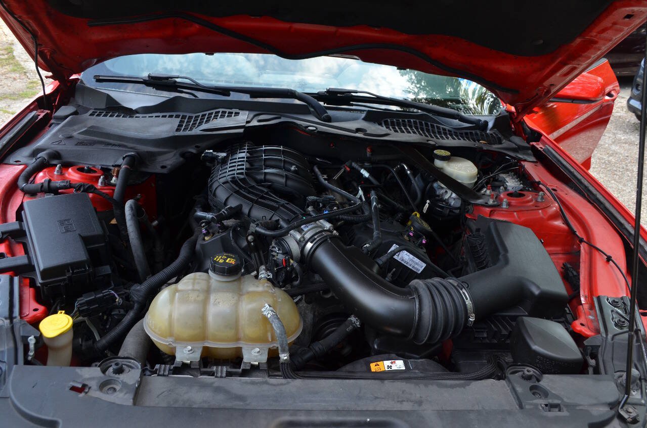 Used 2016 Ford Mustang Convertible w/ Equipment Group 051A RWD image 22
