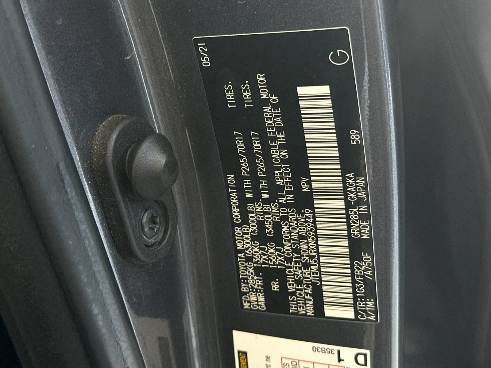 Used 2021 Toyota 4Runner SR5 AWD/4WD image 27
