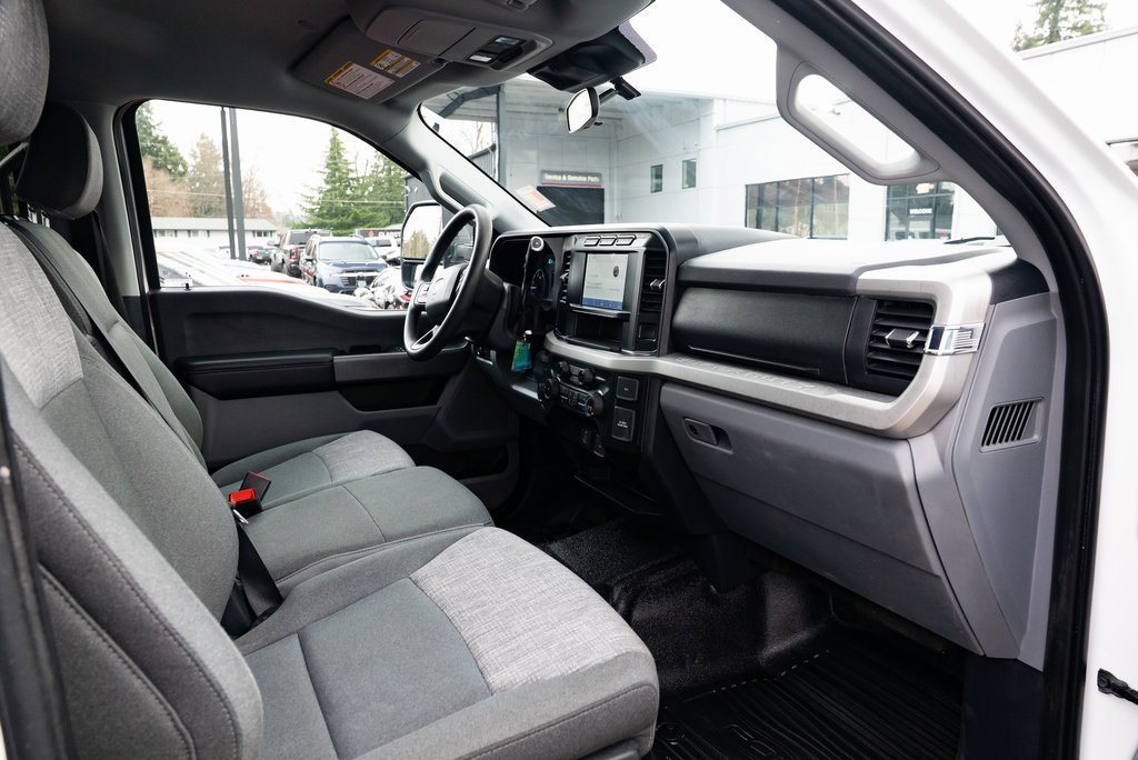 Used 2024 Ford F350 XLT image 24