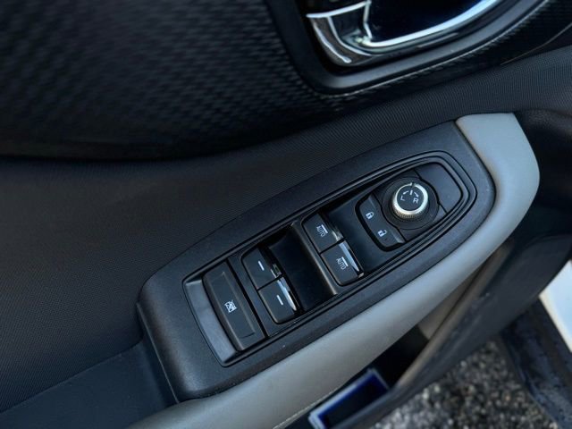 Used 2024 Subaru Outback Premium image 13