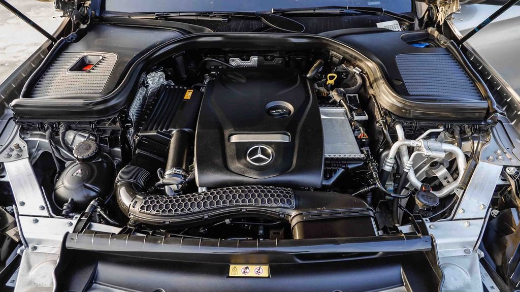 Used 2019 Mercedes-Benz GLC 300 image 31