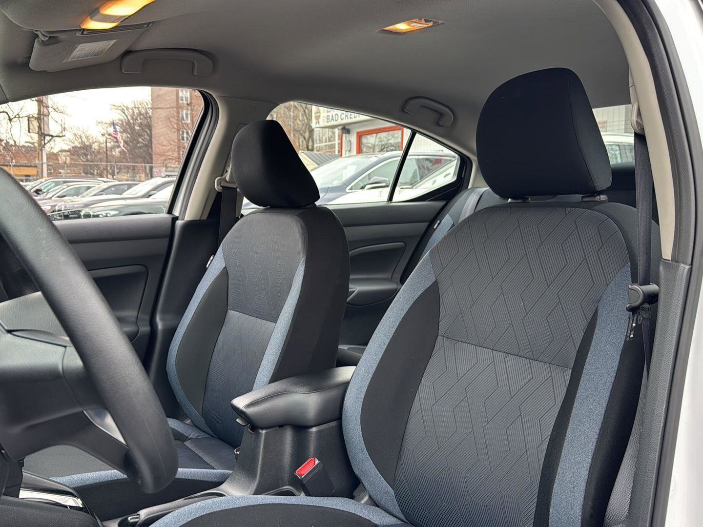 Used 2024 Nissan Versa SV w/ Trunk Package image 15