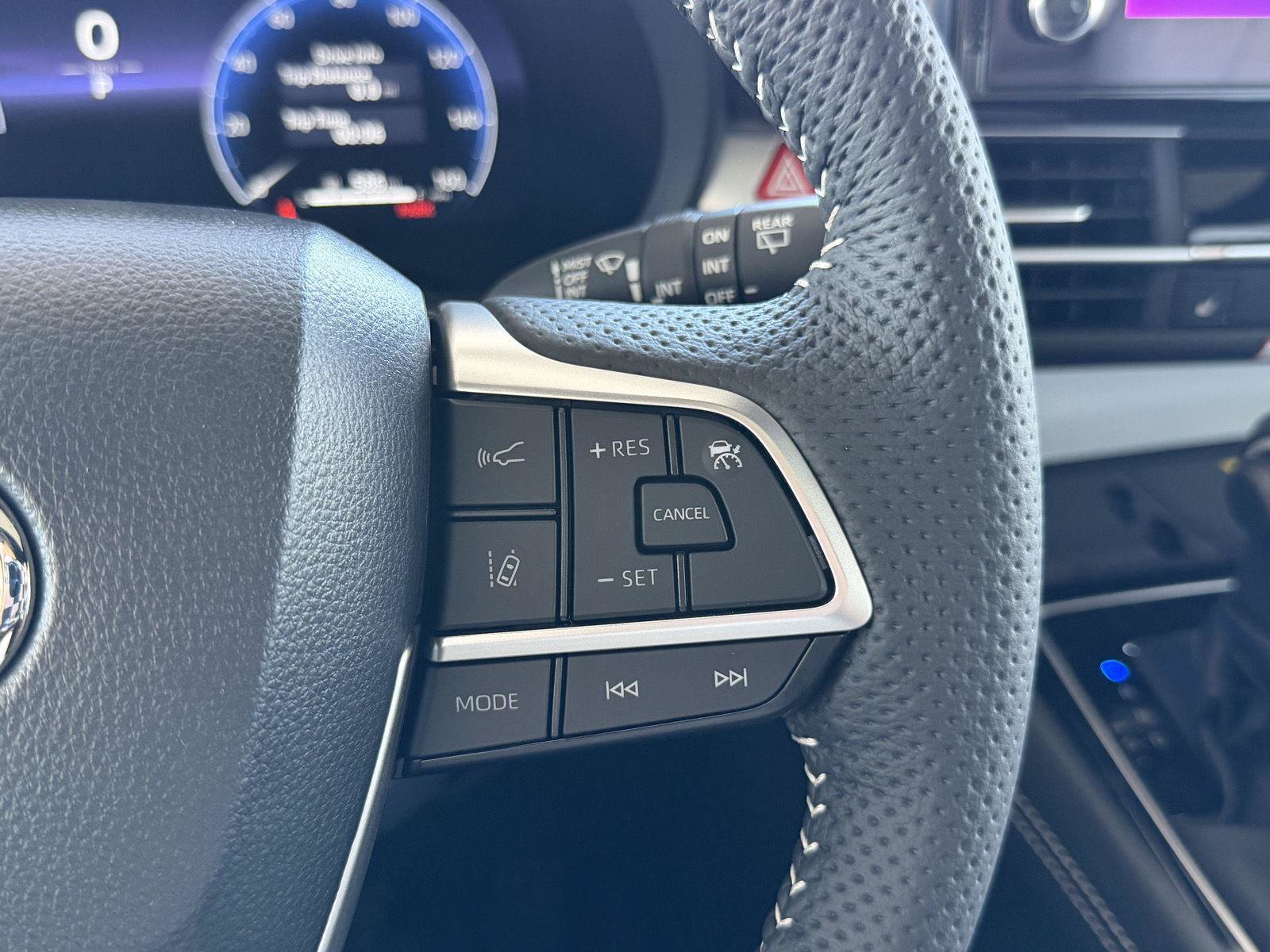 New 2026 Toyota Sienna XSE FWD image 29
