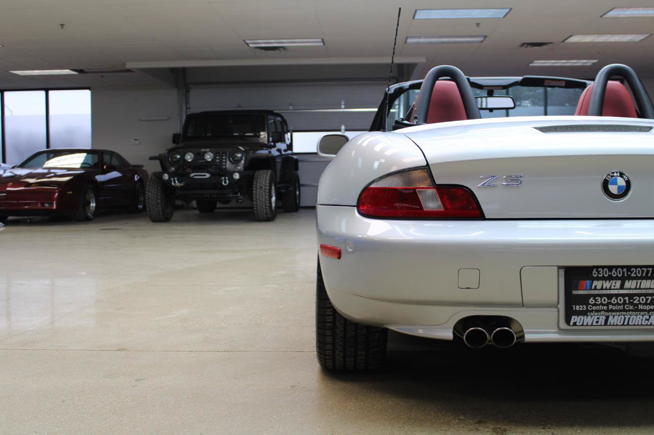 Used 2002 BMW Z3 3.0i RWD image 31