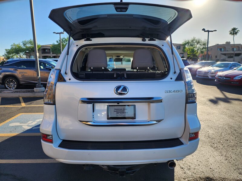 Used 2021 Lexus GX 460 Premium w/ Premium Package AWD/4WD image 14
