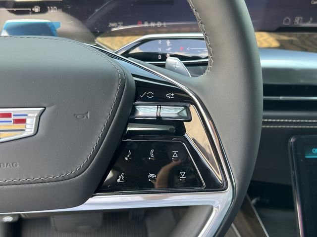 New 2026 Cadillac Escalade ESV Platinum Sport AWD/4WD image 12