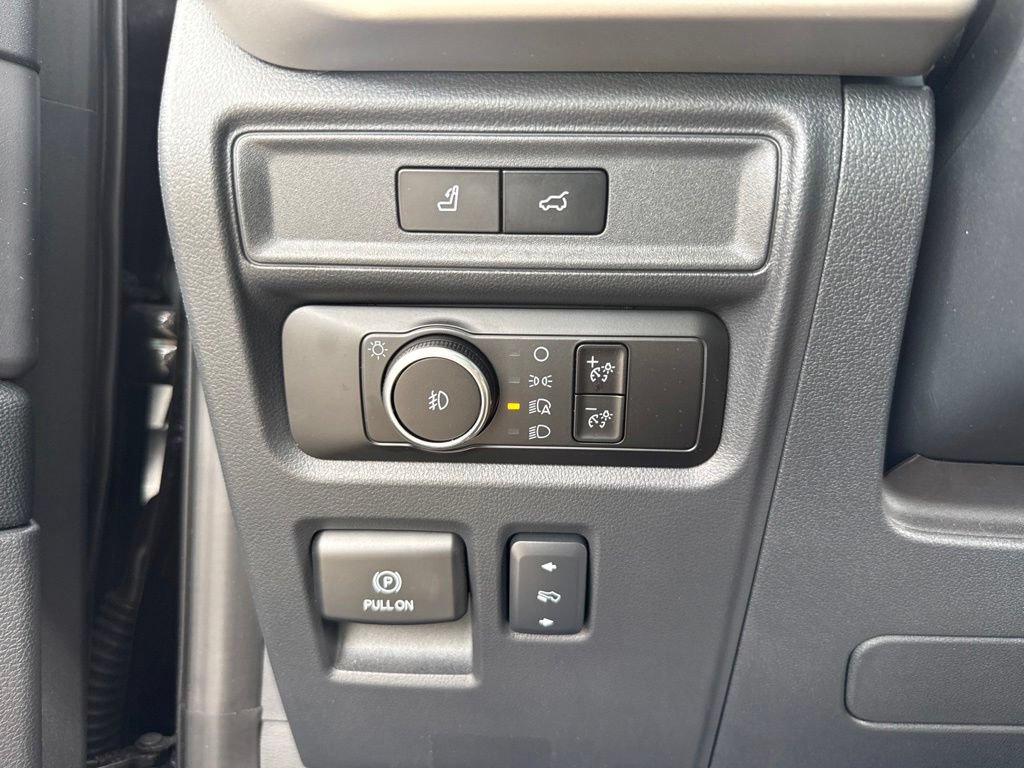 Used 2023 Ford Expedition XLT RWD image 36