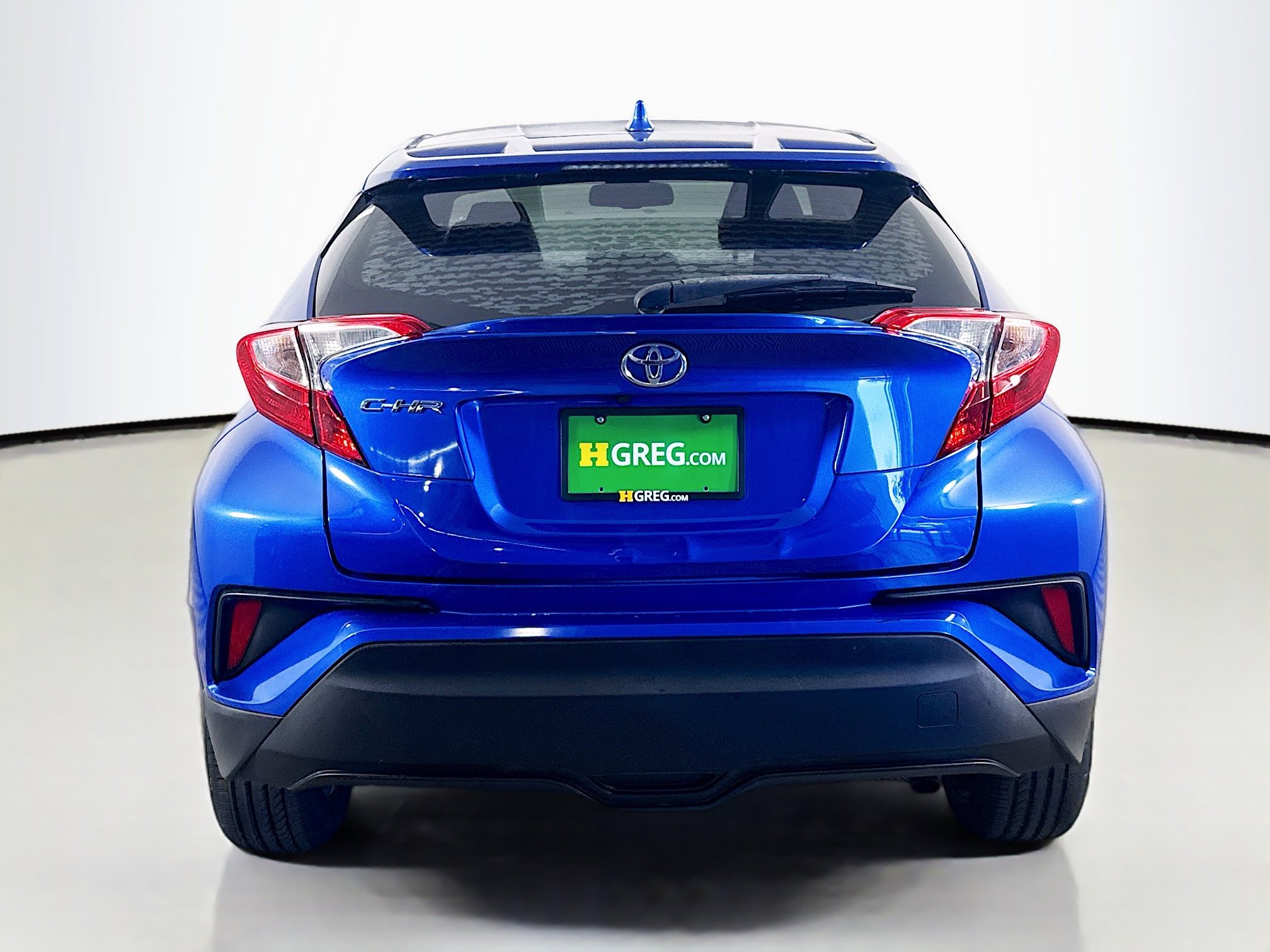 Used 2019 Toyota C-HR LE image 8