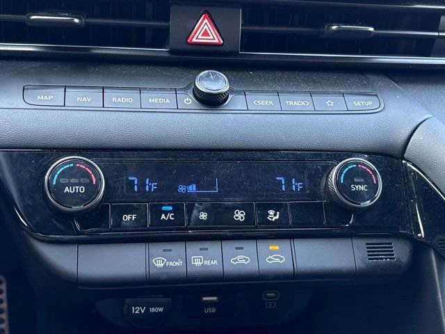 Used 2025 Hyundai Elantra SEL FWD image 16
