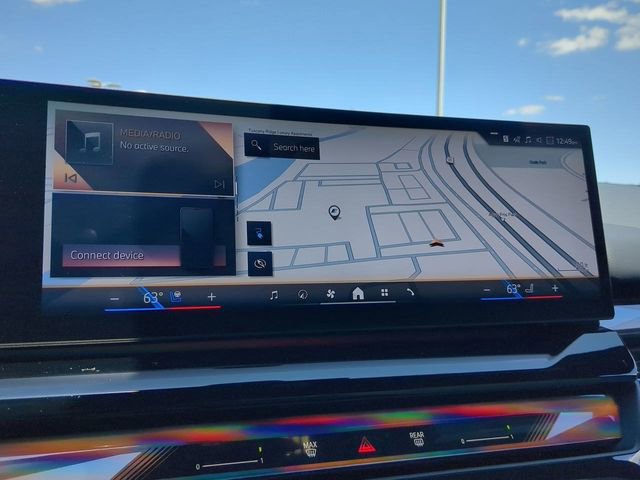 Used 2025 BMW i5 eDrive40i w/ Executive Package image 21