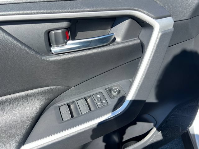 Used 2022 Toyota RAV4 XLE w/ Convenience Package AWD/4WD image 30