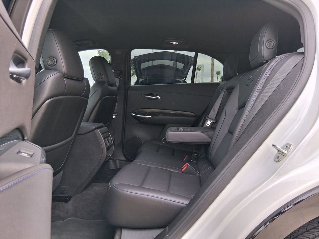 Used 2025 Cadillac XT4 Sport FWD image 23
