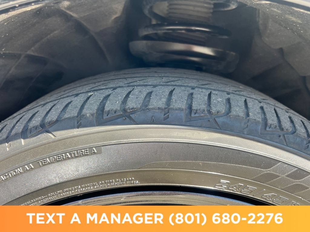 Used 2021 Buick Envision Essence w/ Sport Touring Package AWD/4WD image 23