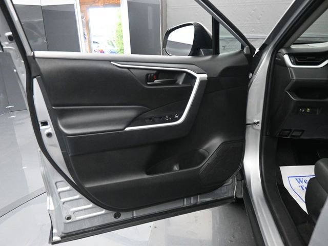 Used 2024 Toyota RAV4 LE image 10