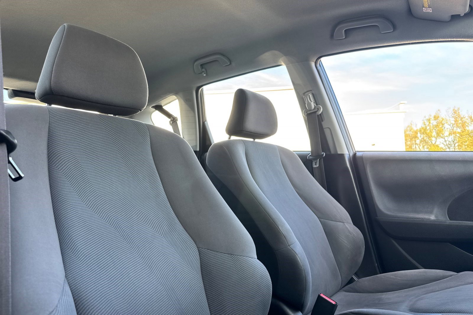 Used 2011 Honda Fit image 29