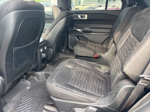 Used 2020 Ford Explorer XLT w/ Comfort Package image 10
