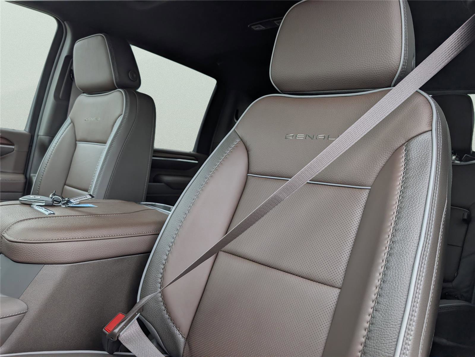 New 2026 GMC Sierra 2500 Denali w/ Denali Reserve Package image 13