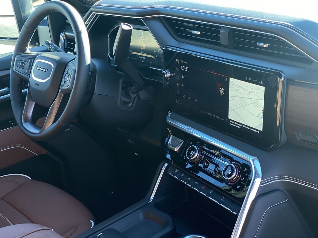 New 2026 GMC Sierra 2500 Denali Ultimate w/ LPO, Black Badging Package image 45