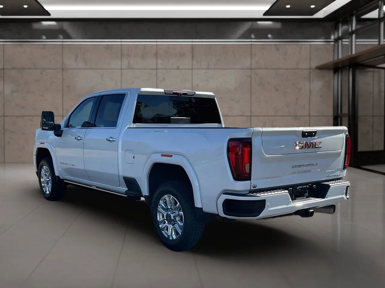 Used 2022 GMC Sierra 3500 Denali w/ Denali Ultimate Package image 3