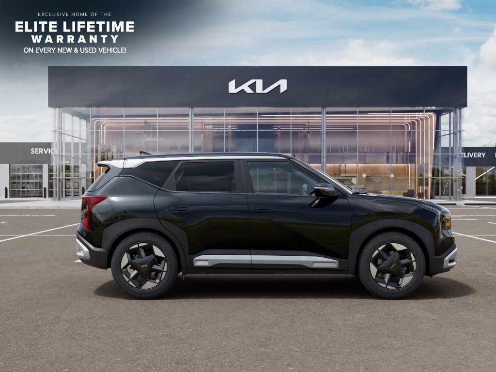 New 2027 Kia Seltos S FWD image 8