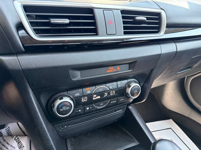 Used 2016 MAZDA MAZDA3 i Touring w/ Popular Equipment Package FWD image 28