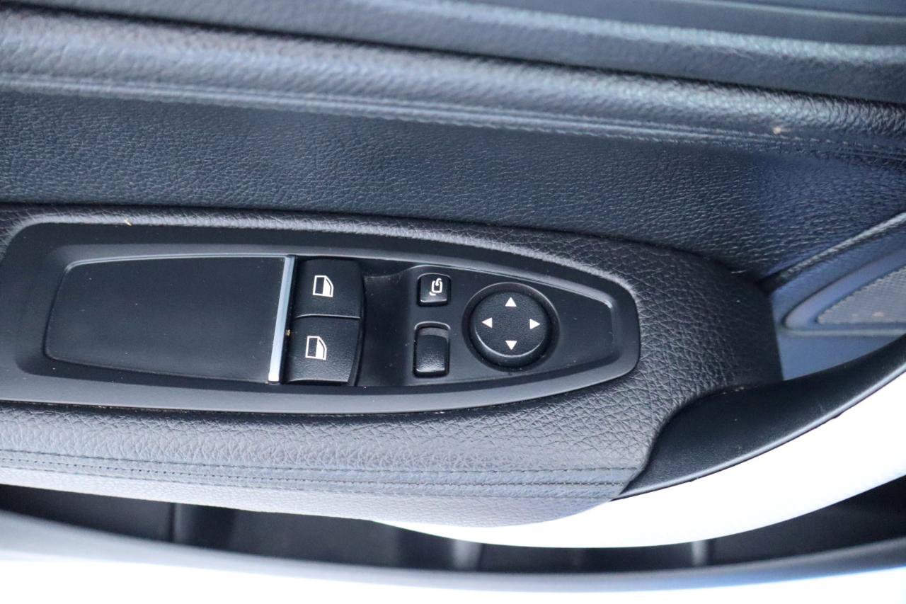 Used 2018 BMW M240i Coupe RWD image 31
