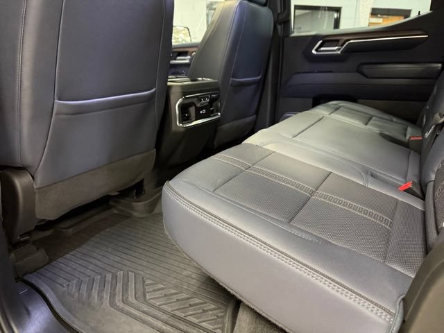 Used 2023 Chevrolet Silverado 1500 High Country w/ Technology Package AWD/4WD image 25