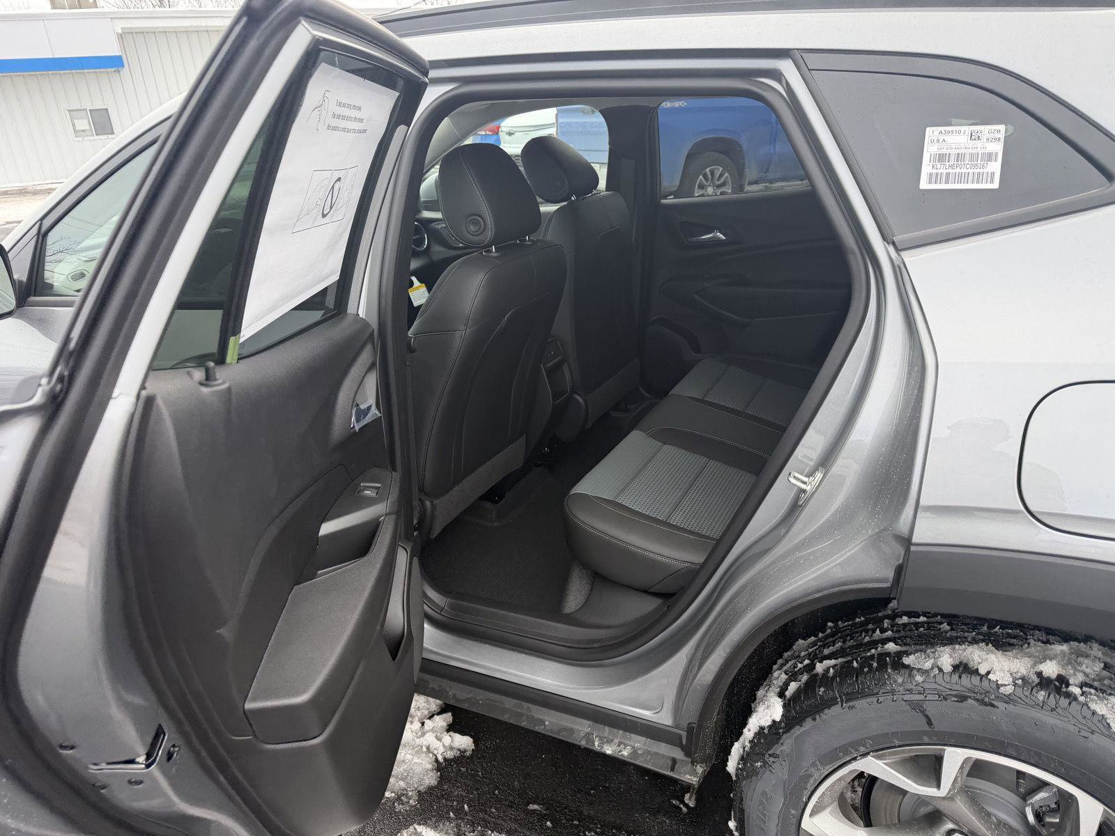 New 2026 Chevrolet Trax LT w/ Driver Confidence Package image 9