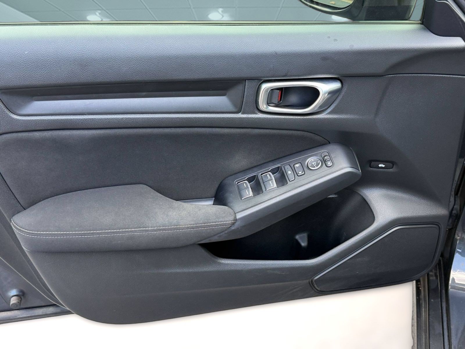 Used 2023 Honda Civic Sport image 13