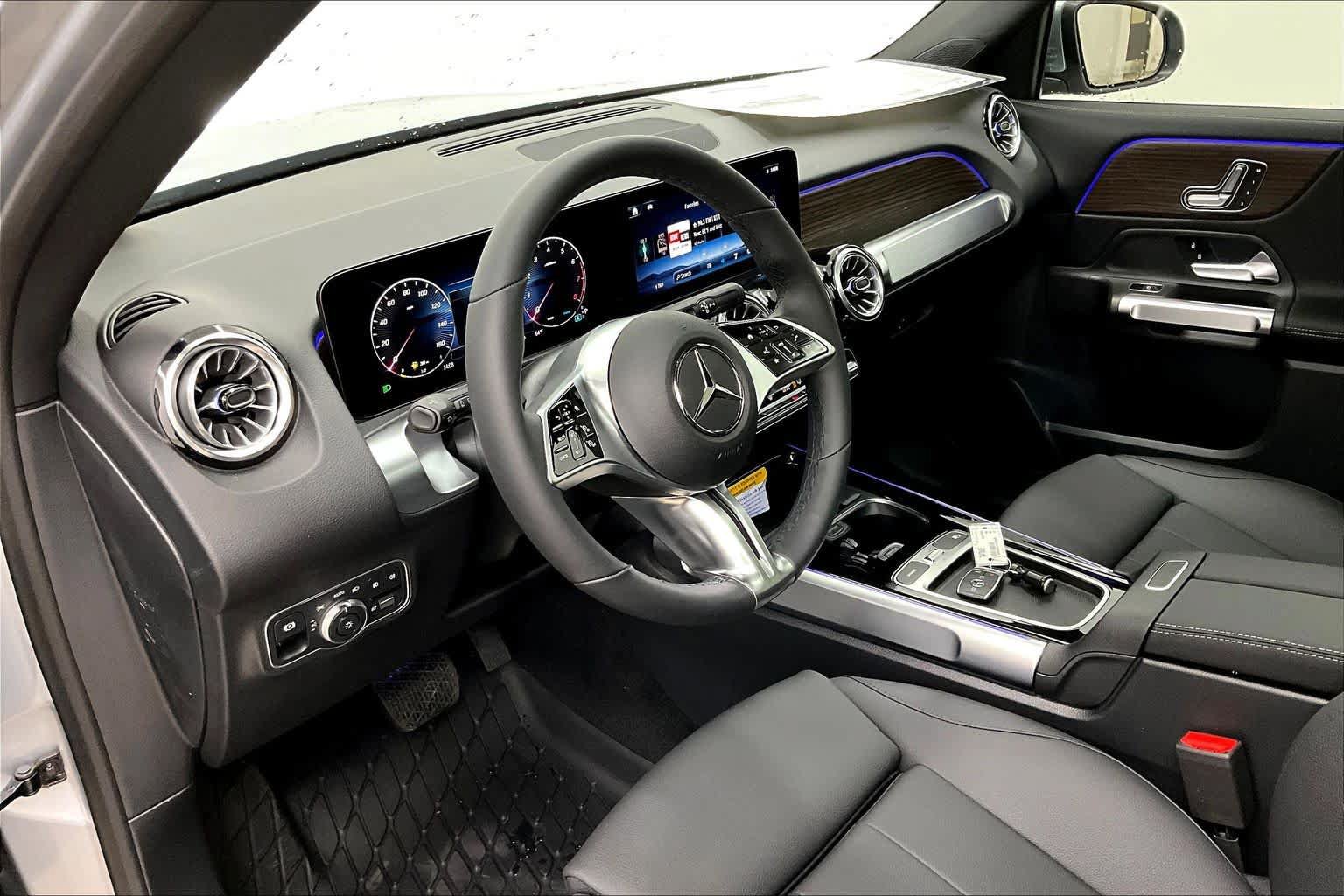 Used 2026 Mercedes-Benz GLB 250 image 8
