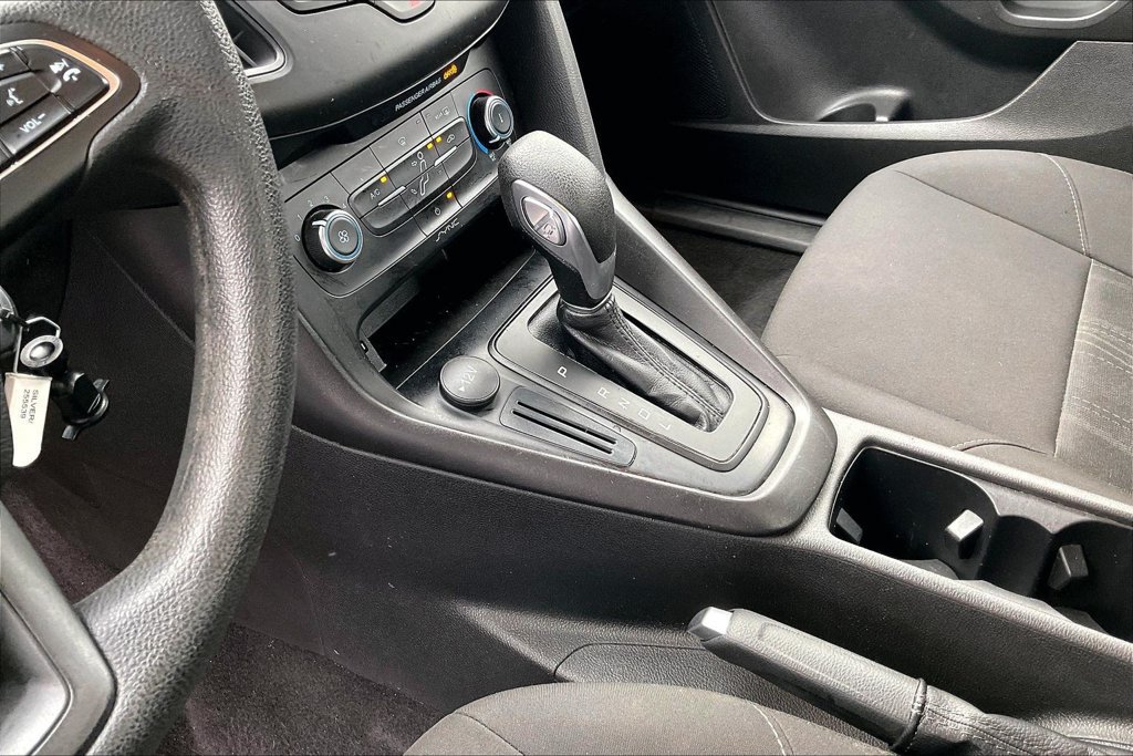 Used 2018 Ford Focus SE FWD image 19