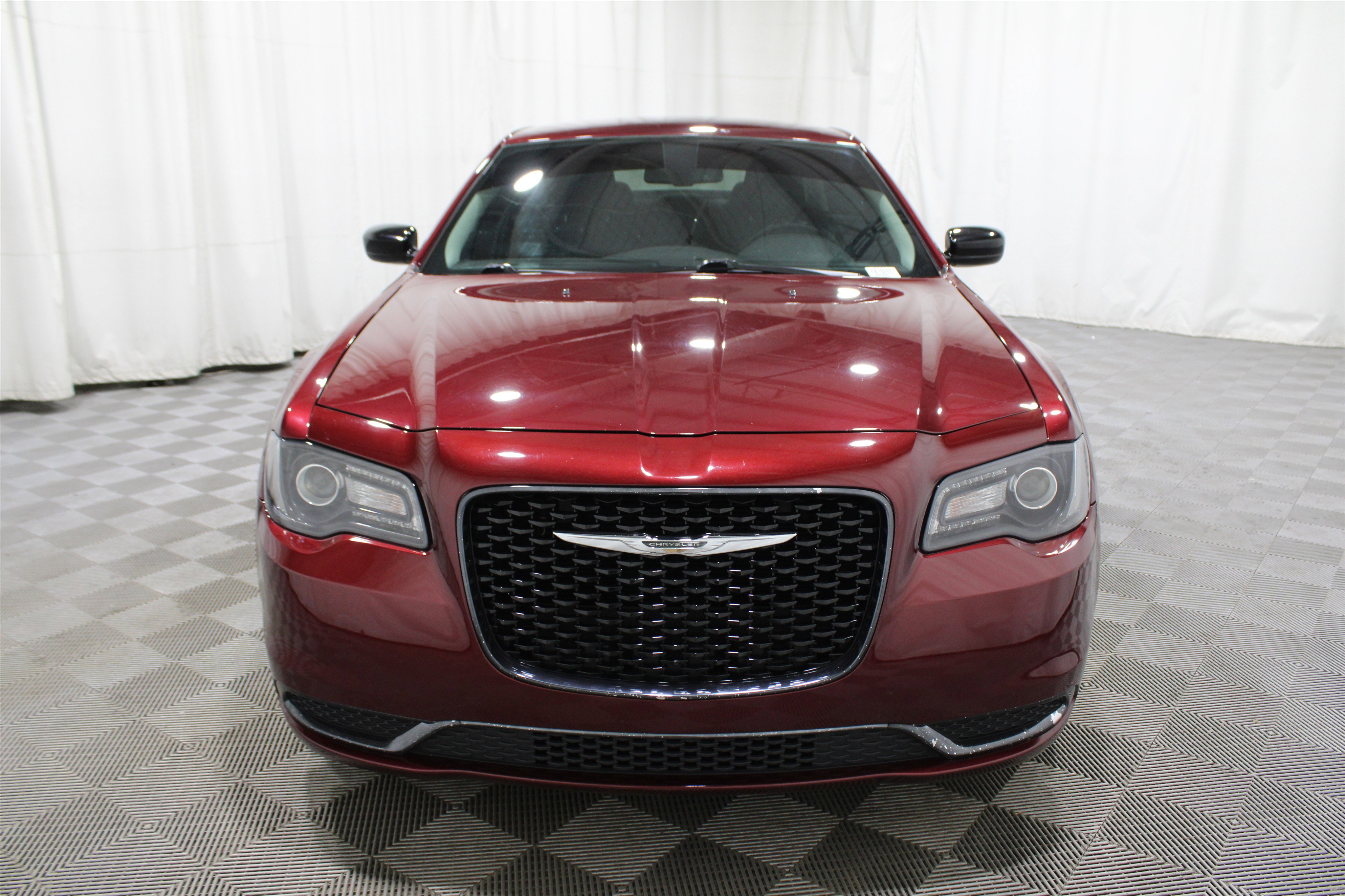 Used 2019 Chrysler 300 Touring w/ Sport Appearance Package image 36