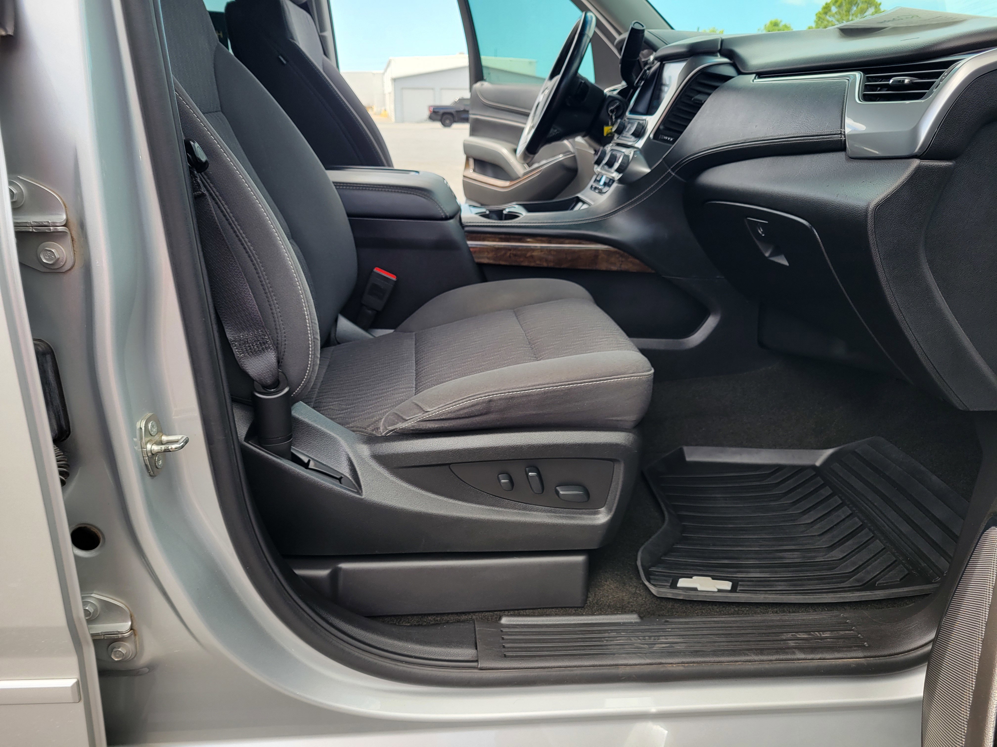 Certified 2018 Chevrolet Tahoe LS w/ All-Season Package RWD image 28