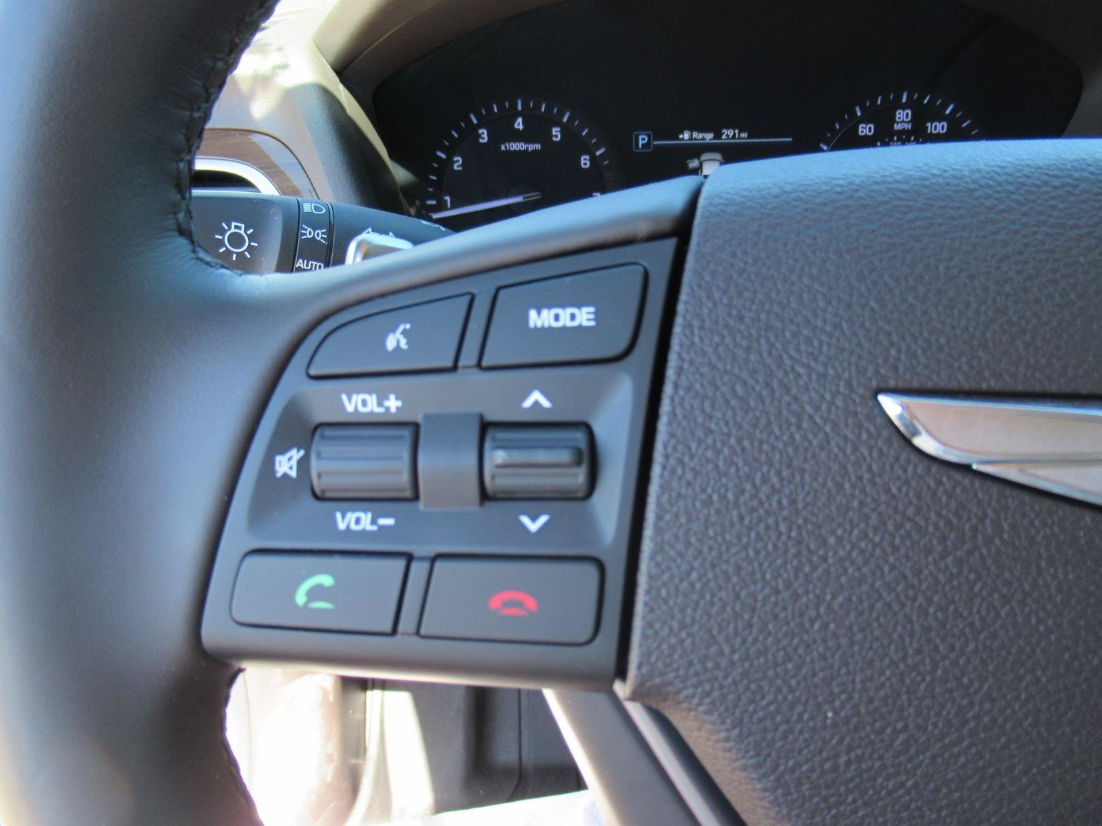 Used 2020 Genesis G80 3.8 RWD image 22